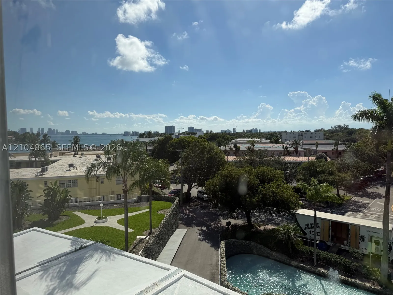 900 Bay Dr #413