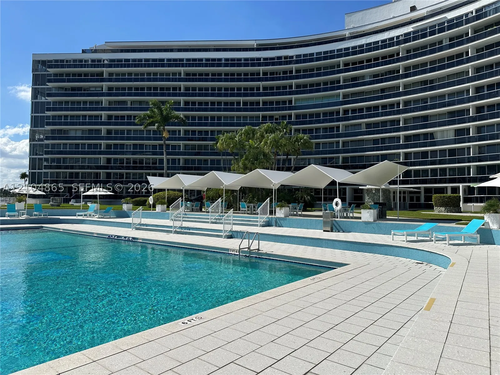 900 Bay Dr #413
