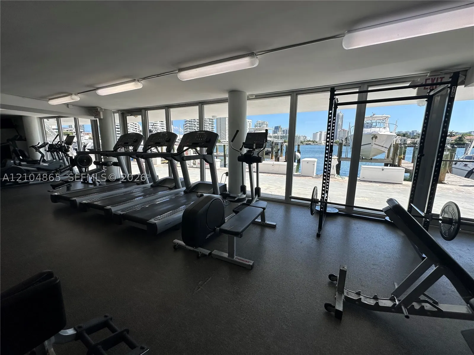 900 Bay Dr #413