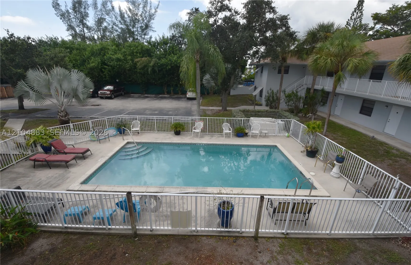 1401 NE 53rd St #109