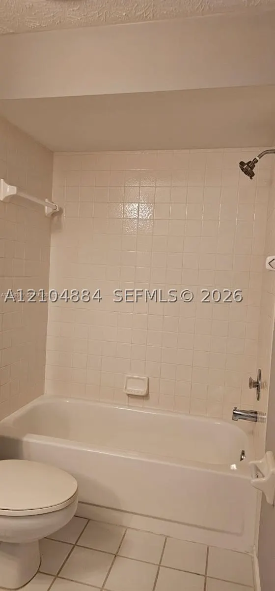 2058 SE Wild Meadow Cir #101