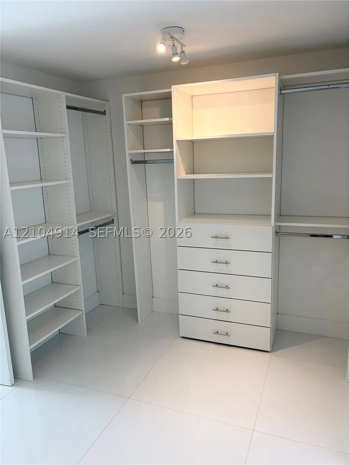400 Sunny Isles Blvd #1002