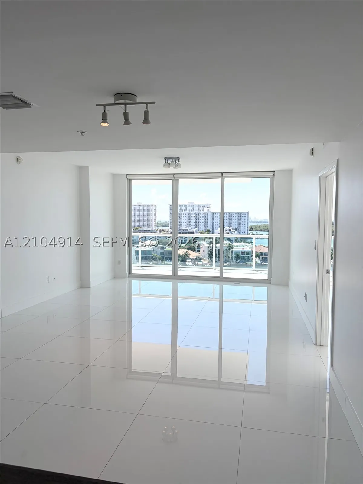400 Sunny Isles Blvd #1002