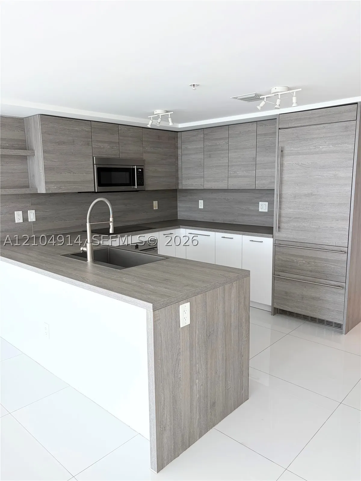 400 Sunny Isles Blvd #1002