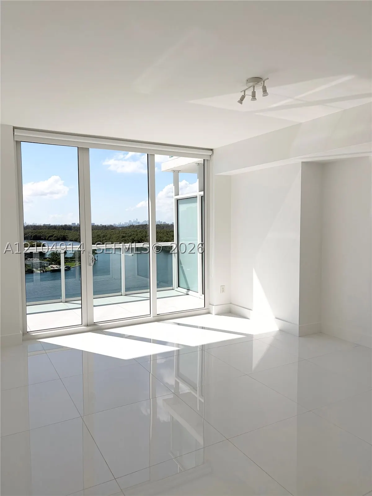 400 Sunny Isles Blvd #1002