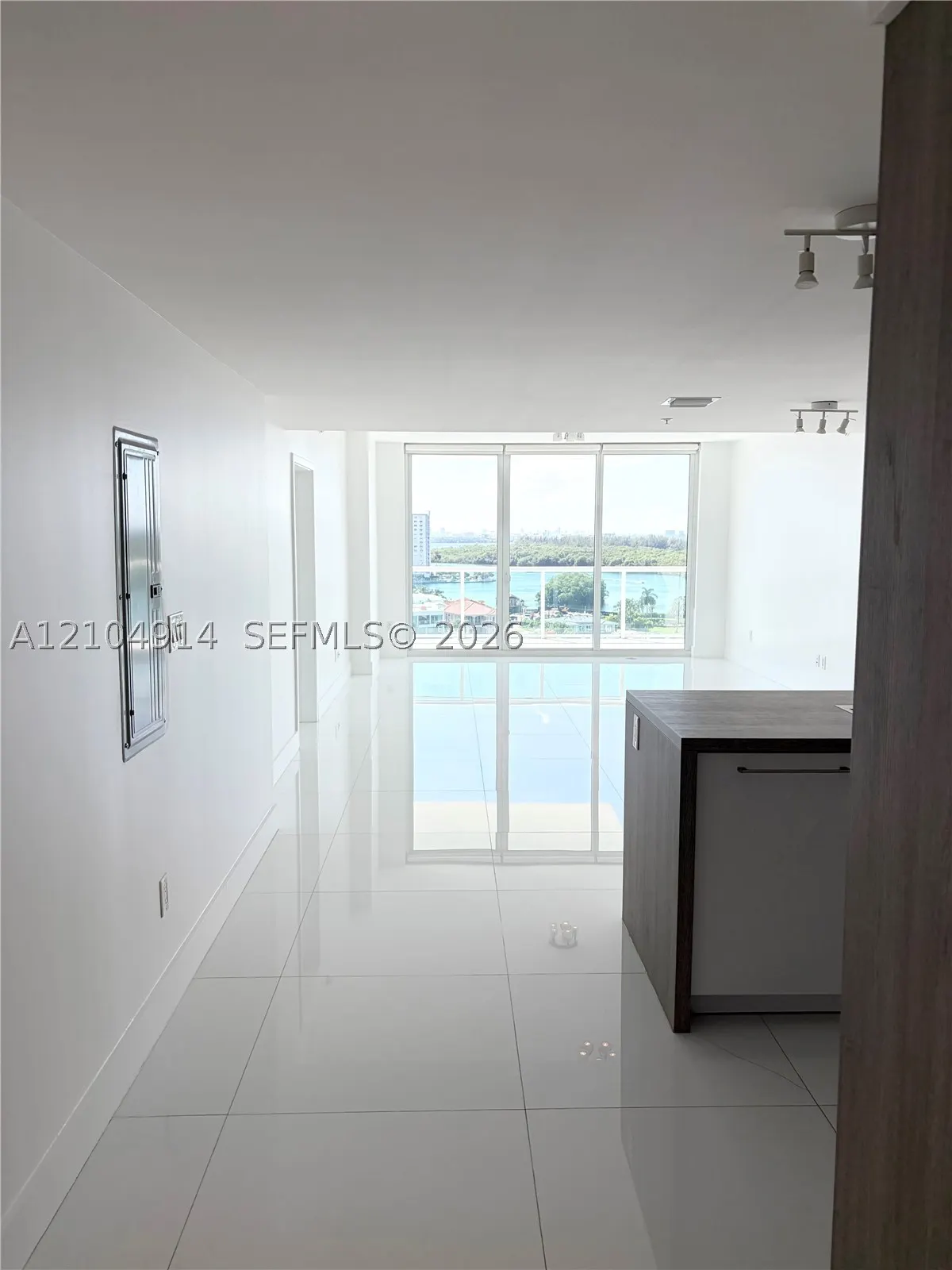 400 Sunny Isles Blvd #1002