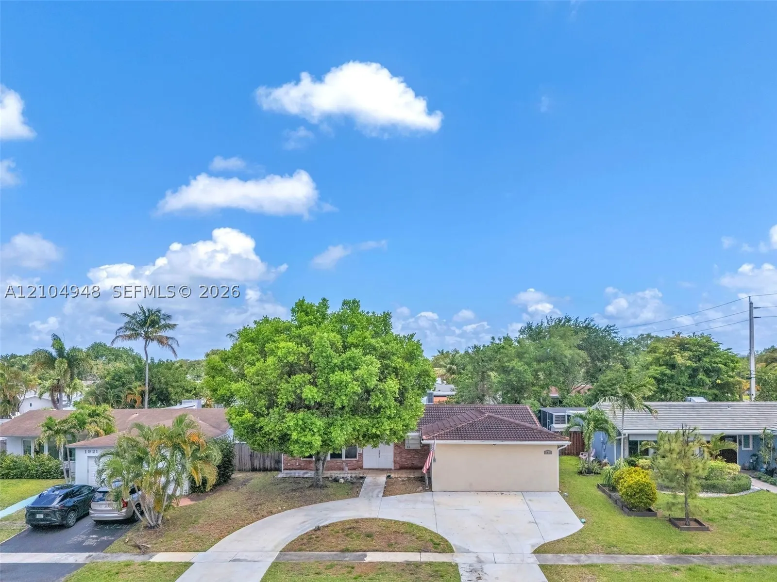 1911 N 53rd Ave