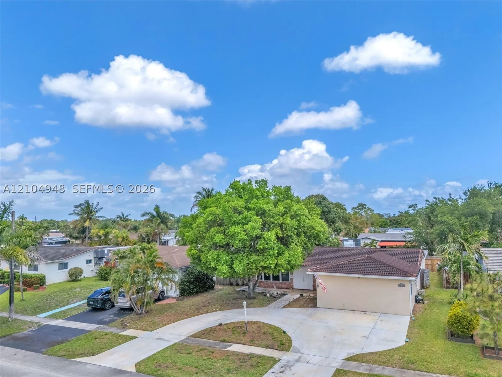 1911 N 53rd Ave
