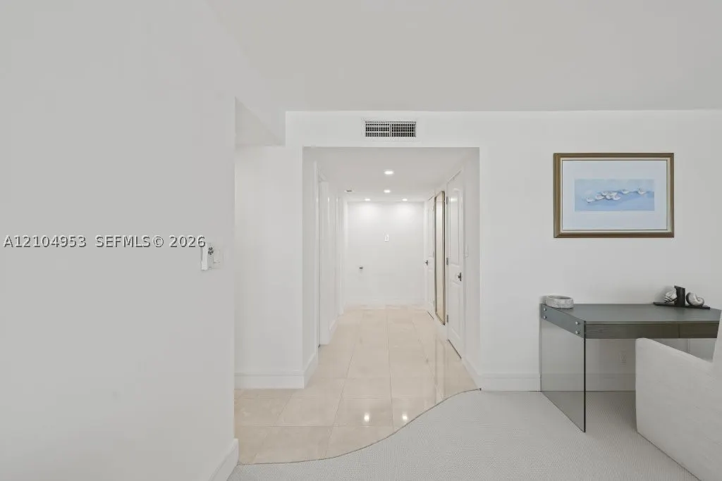 3500 Galt Ocean Dr #2517