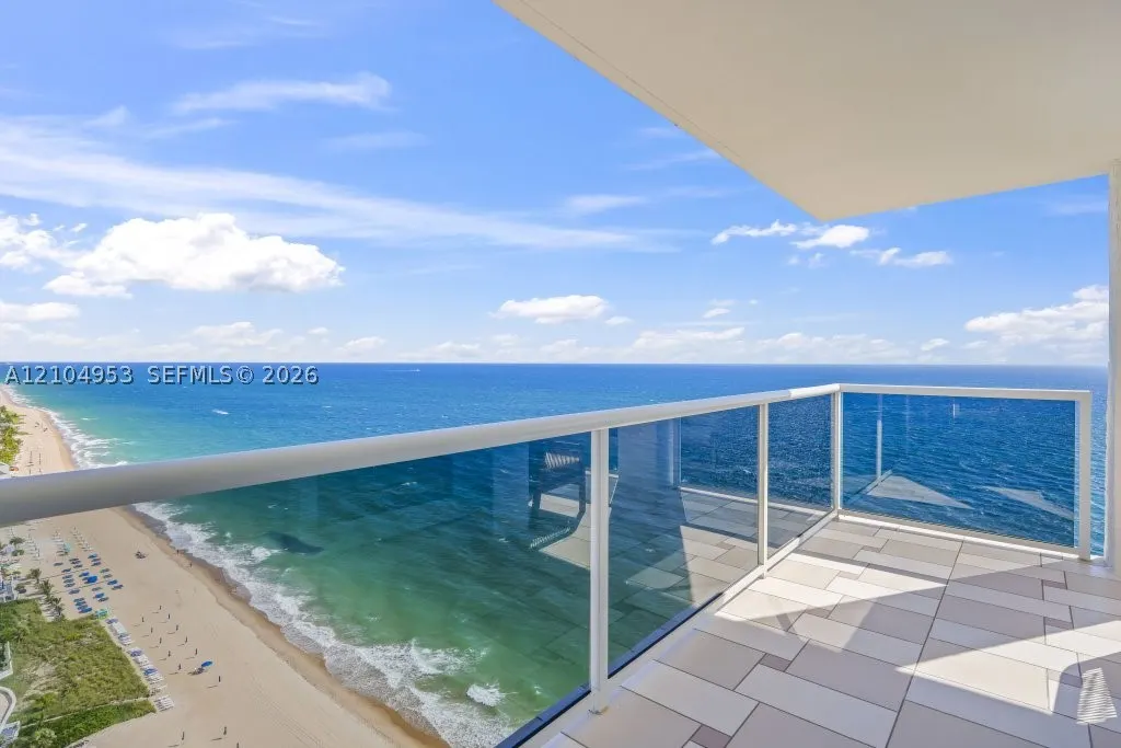3500 Galt Ocean Dr #2517