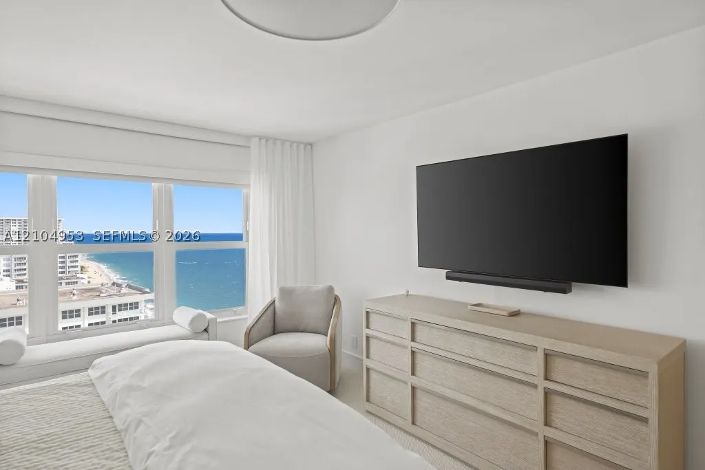 3500 Galt Ocean Dr #2517
