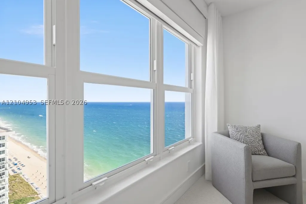 3500 Galt Ocean Dr #2517