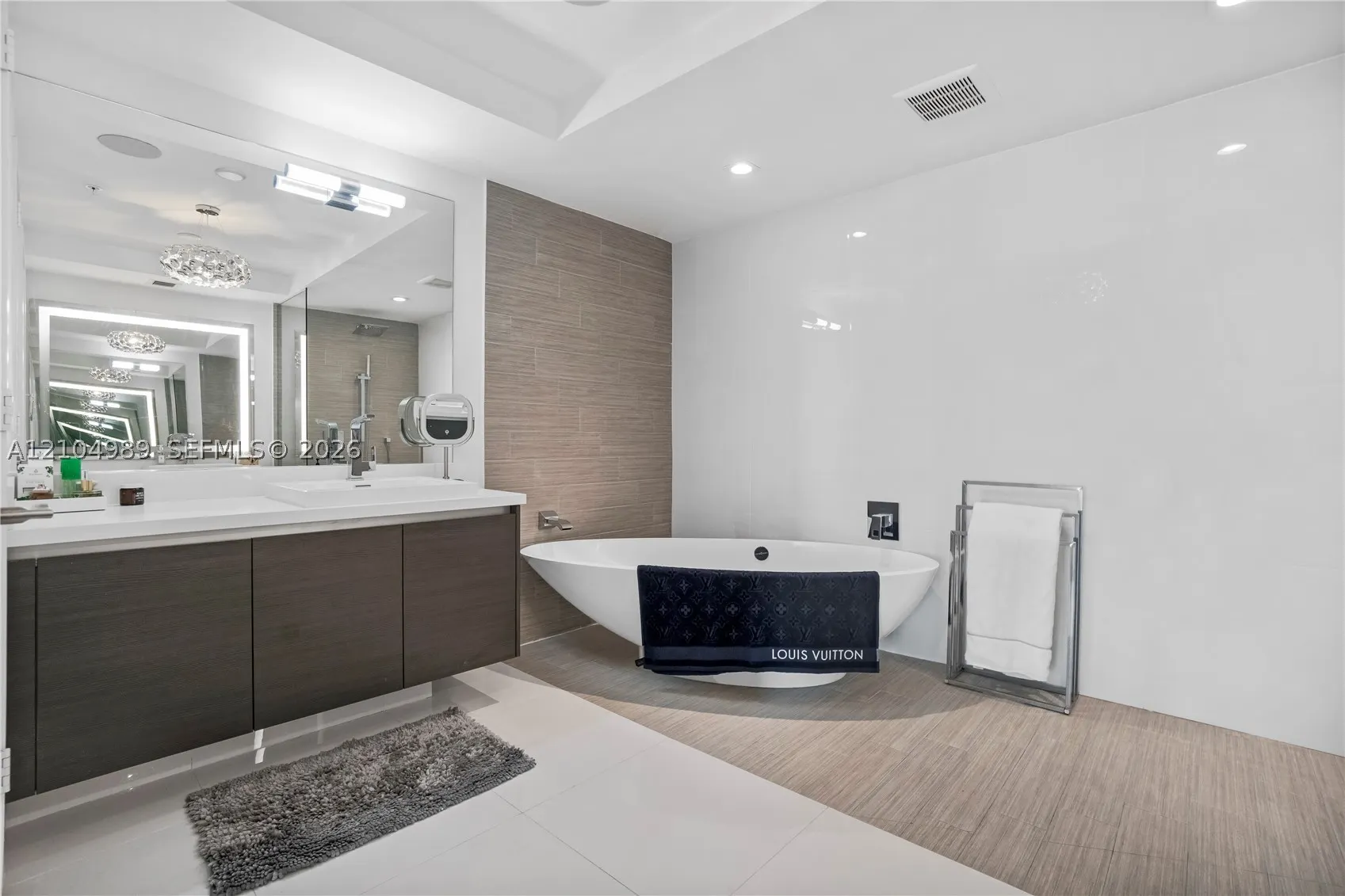 300 Sunny Isles Blvd #4-1802
