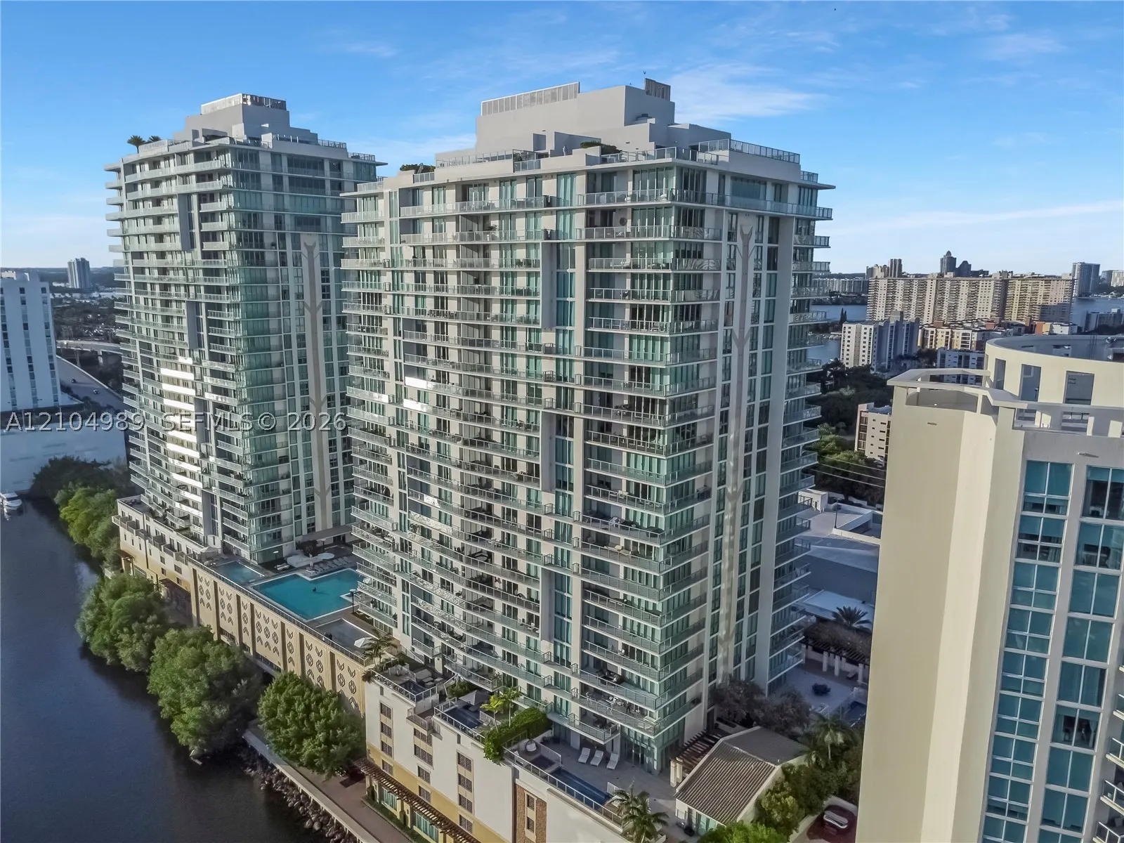 300 Sunny Isles Blvd #4-1802