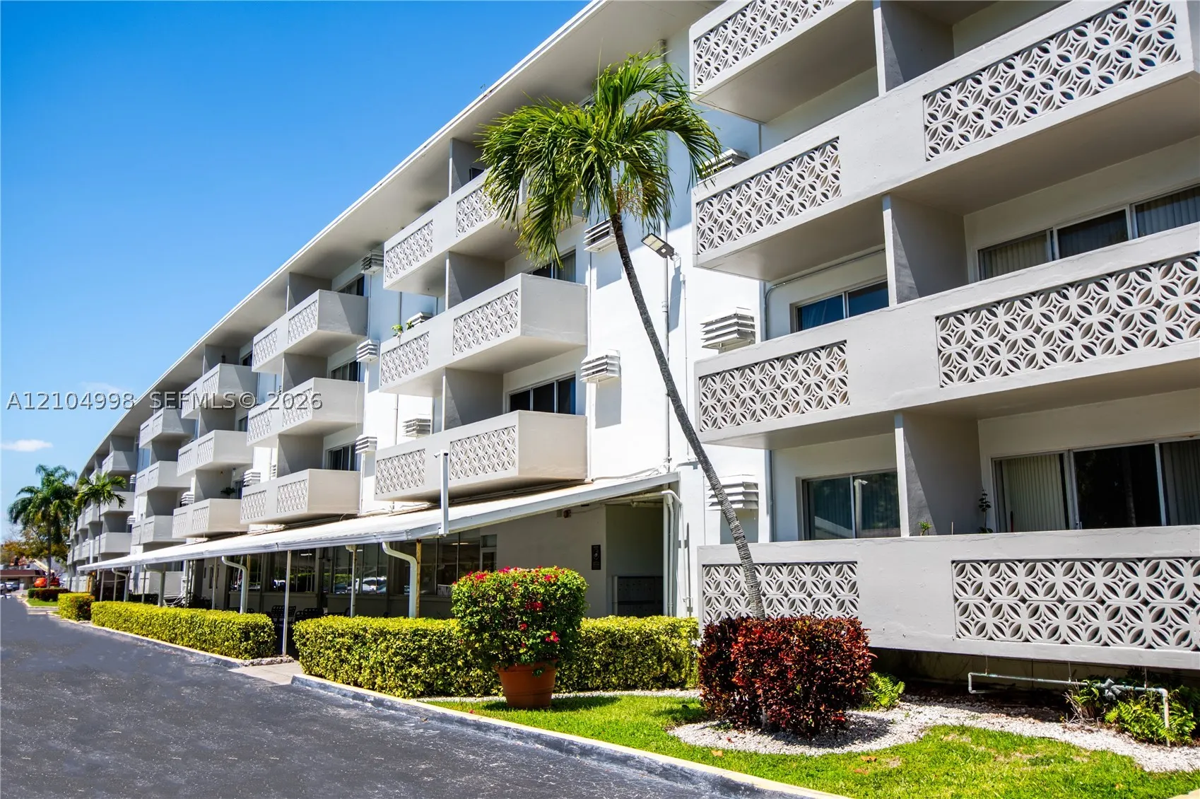 1900 Sans Souci Blvd #129