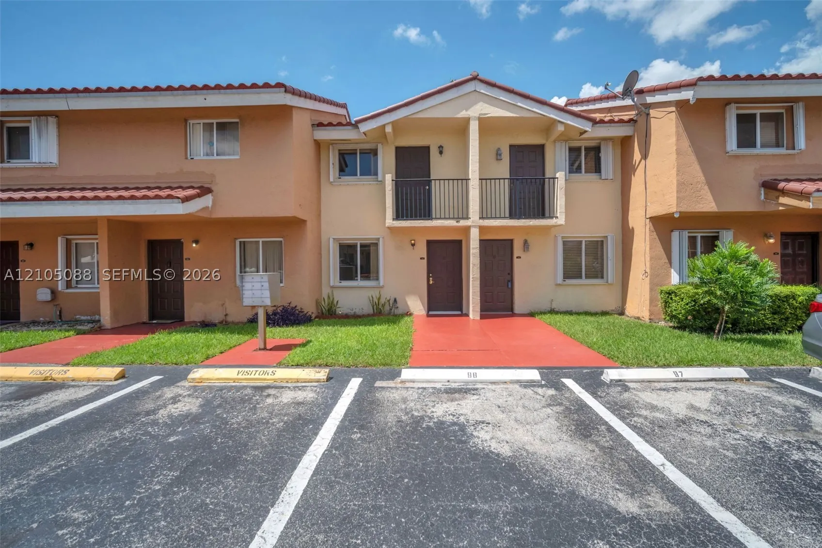 560 NW 82nd Pl #305