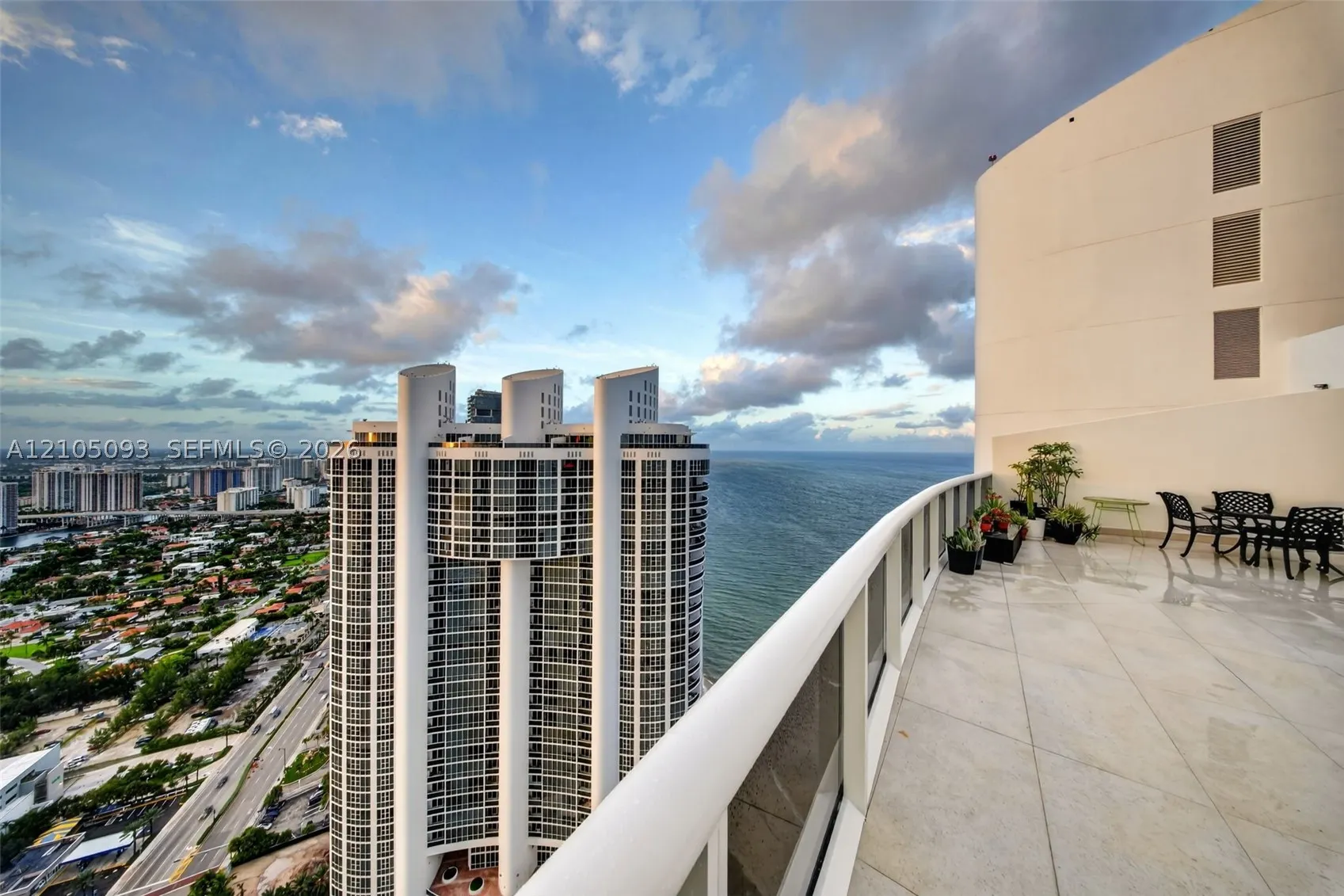 18101 Collins Ave #TS-5506