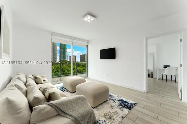 1600 SW 1st Ave #707