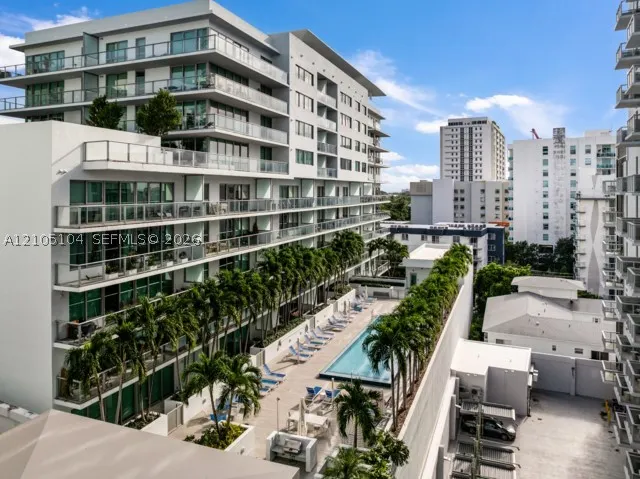 1600 SW 1st Ave #707
