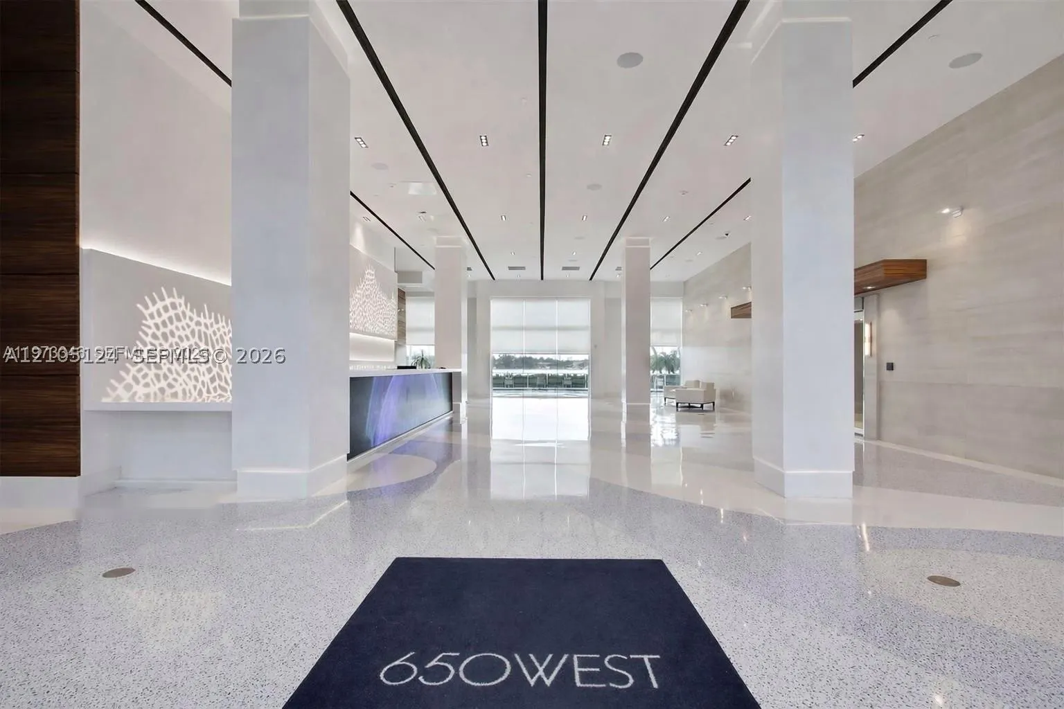 650 West Ave #305