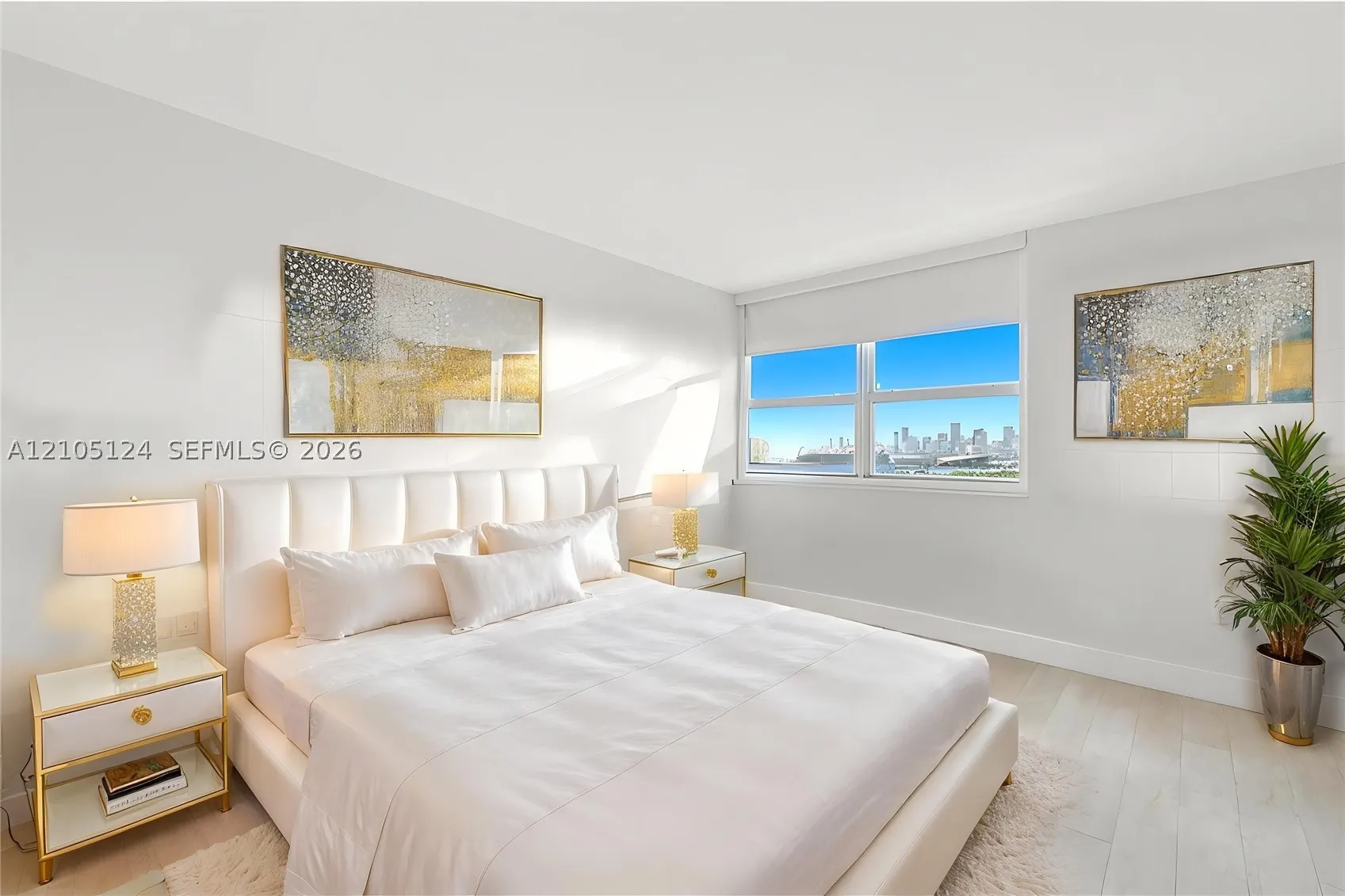 650 West Ave #305