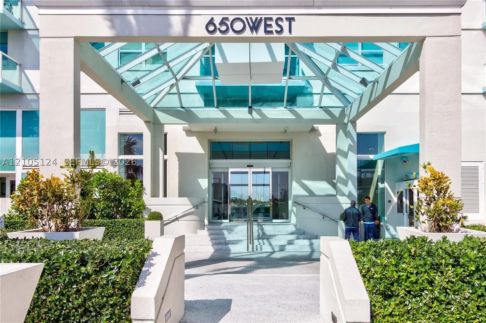 650 West Ave #305