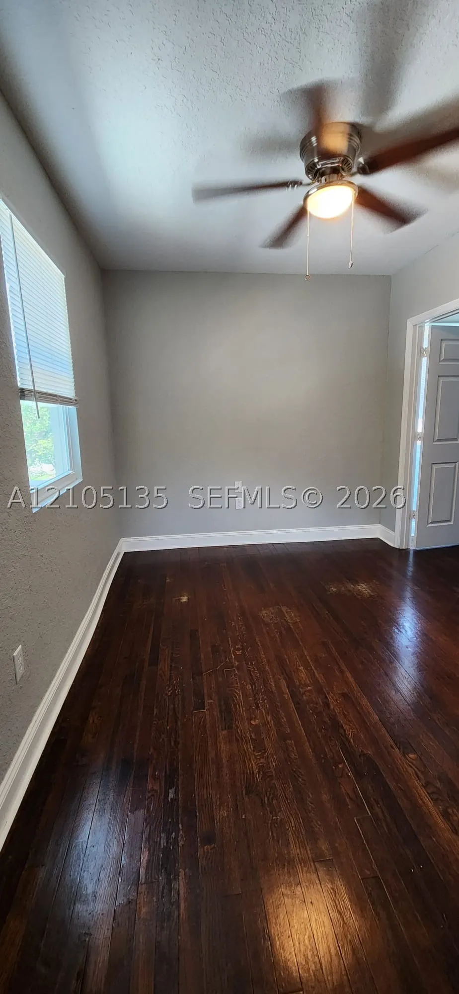 306 Hawthorne Dr #3