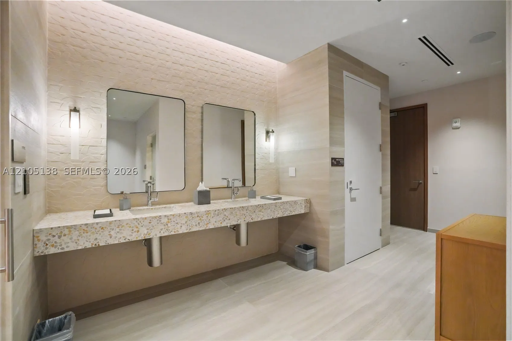 2411 LAGUNA CIRCLE #1505