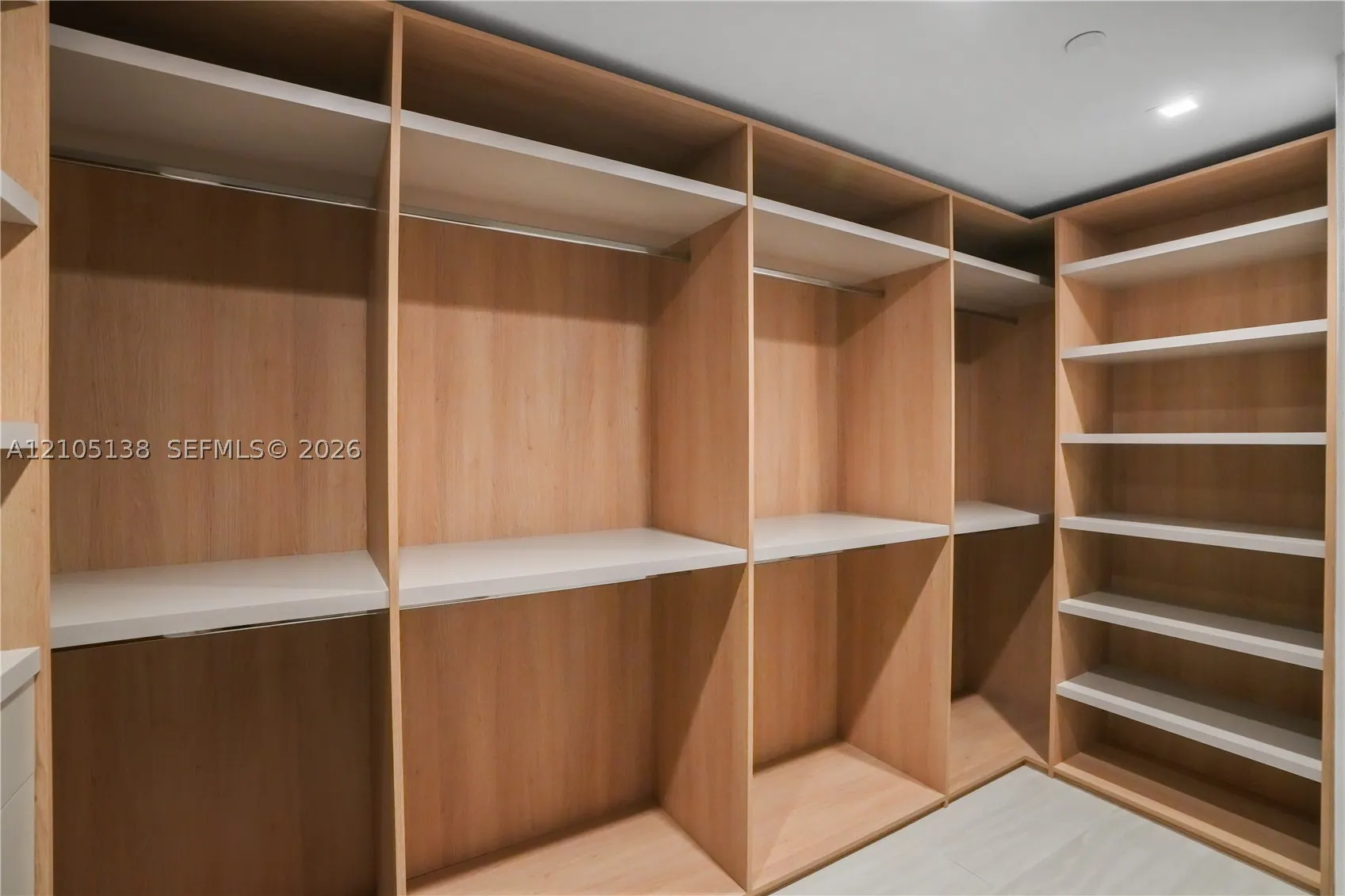 2411 LAGUNA CIRCLE #1505