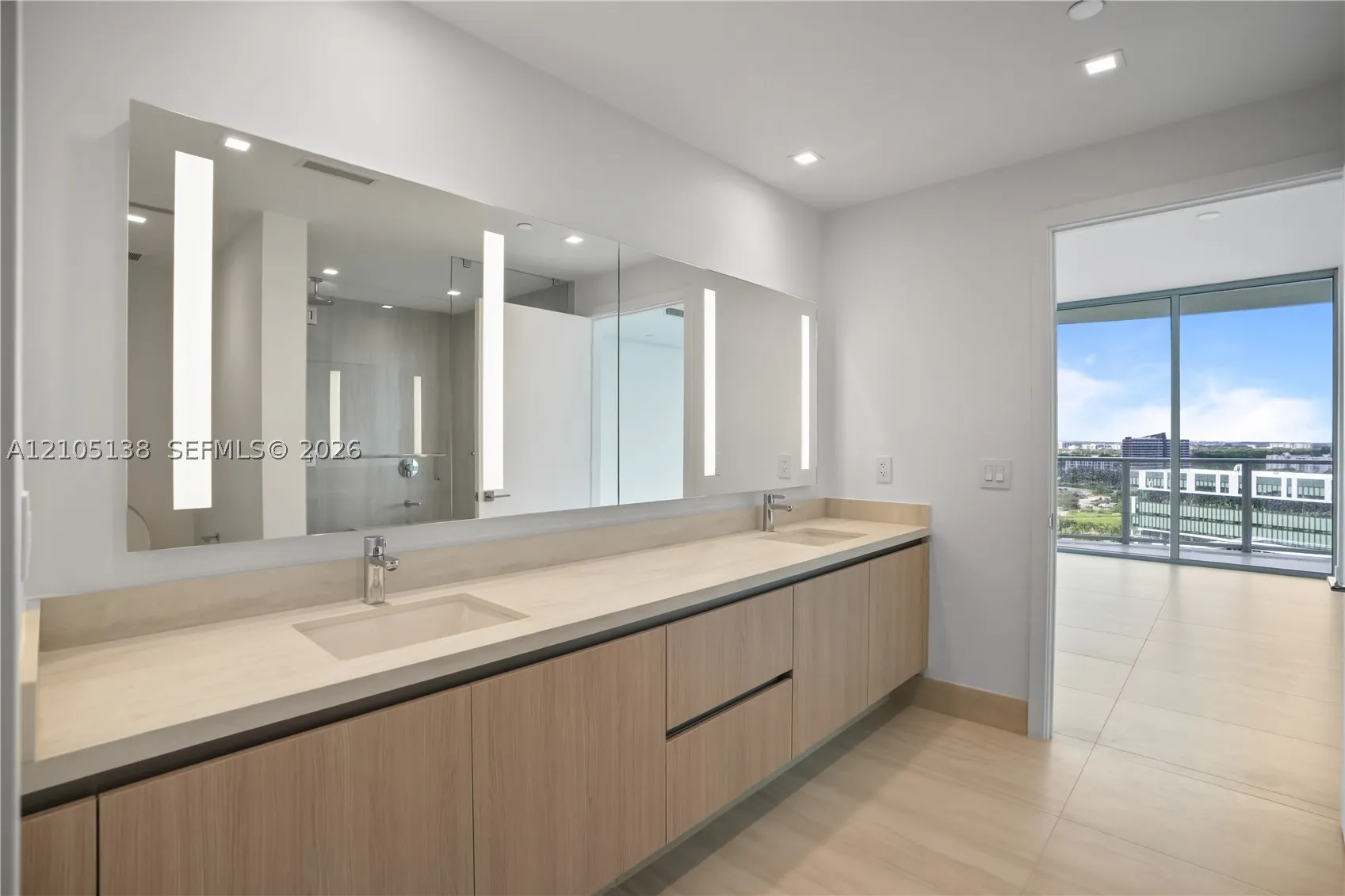 2411 LAGUNA CIRCLE #1505