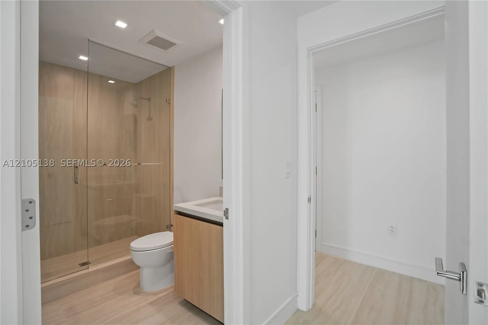 2411 LAGUNA CIRCLE #1505
