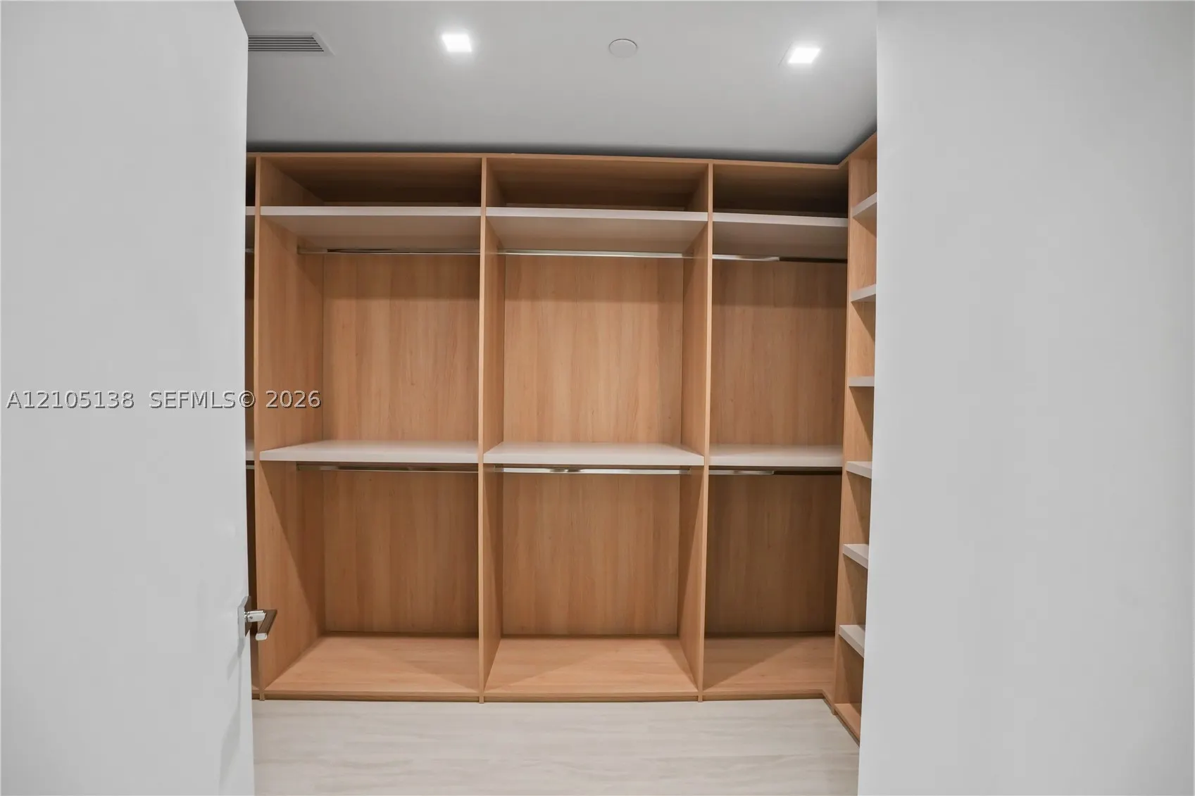2411 LAGUNA CIRCLE #1505