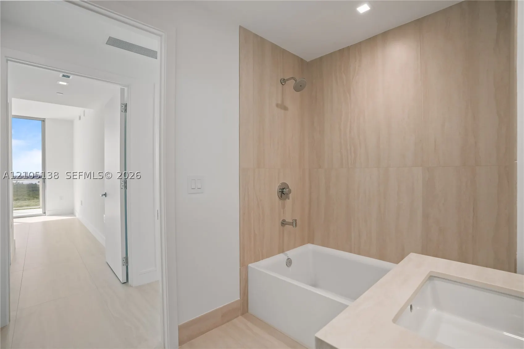 2411 LAGUNA CIRCLE #1505