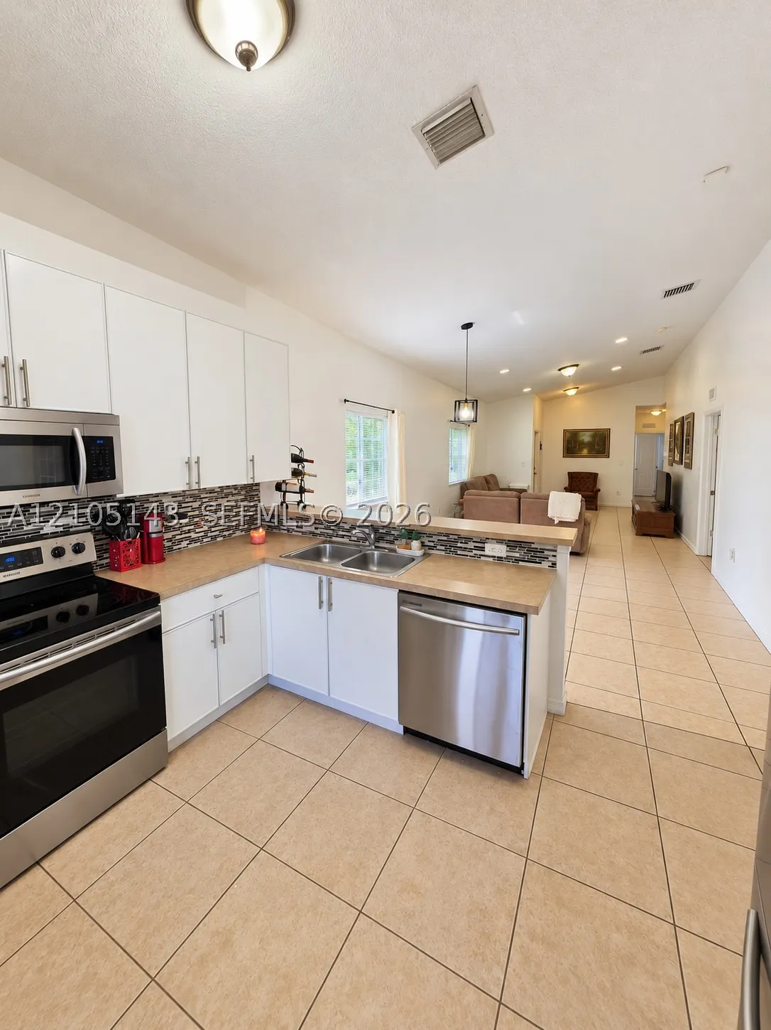 3344 NE 11th Dr
