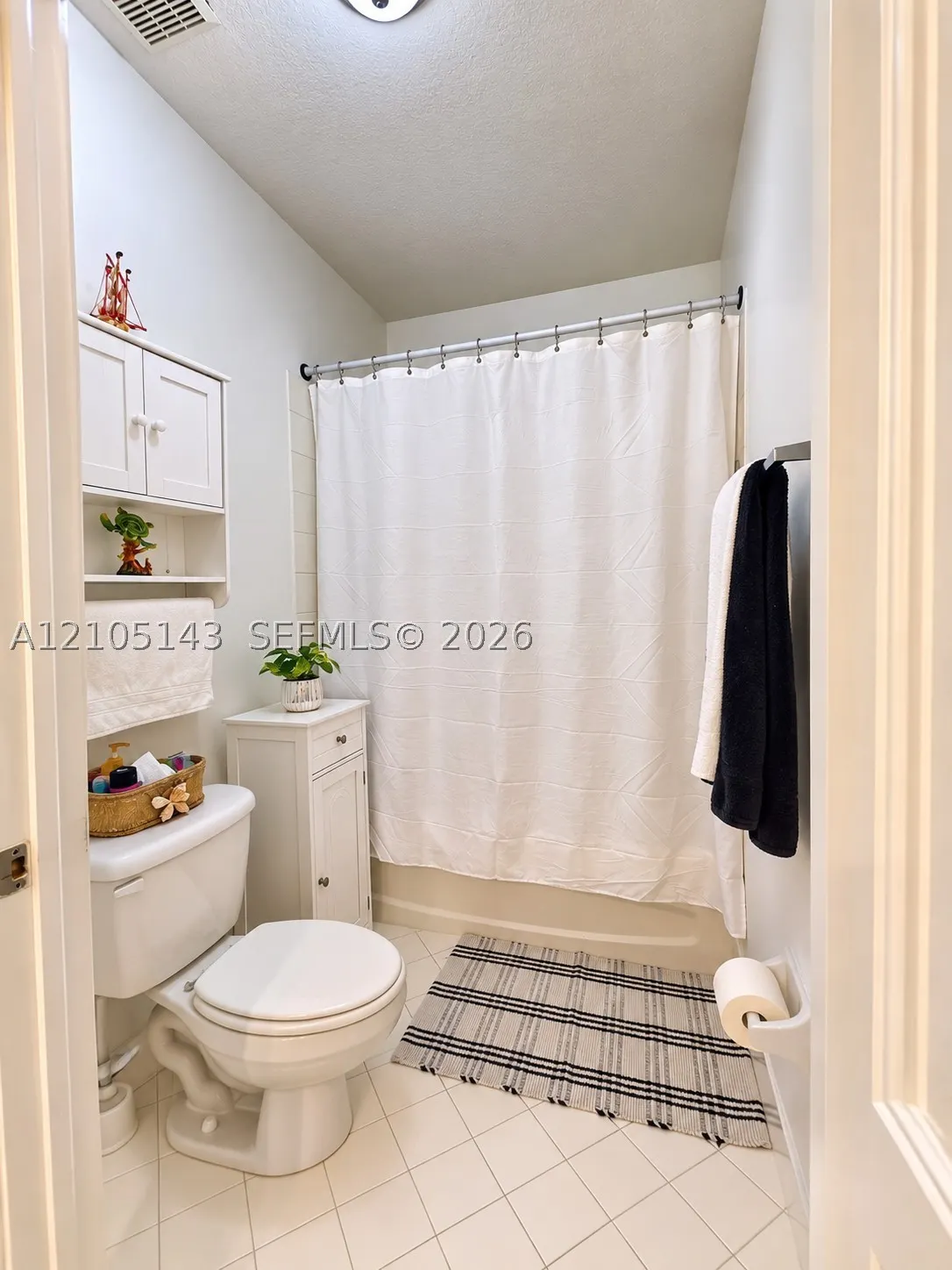 3344 NE 11th Dr