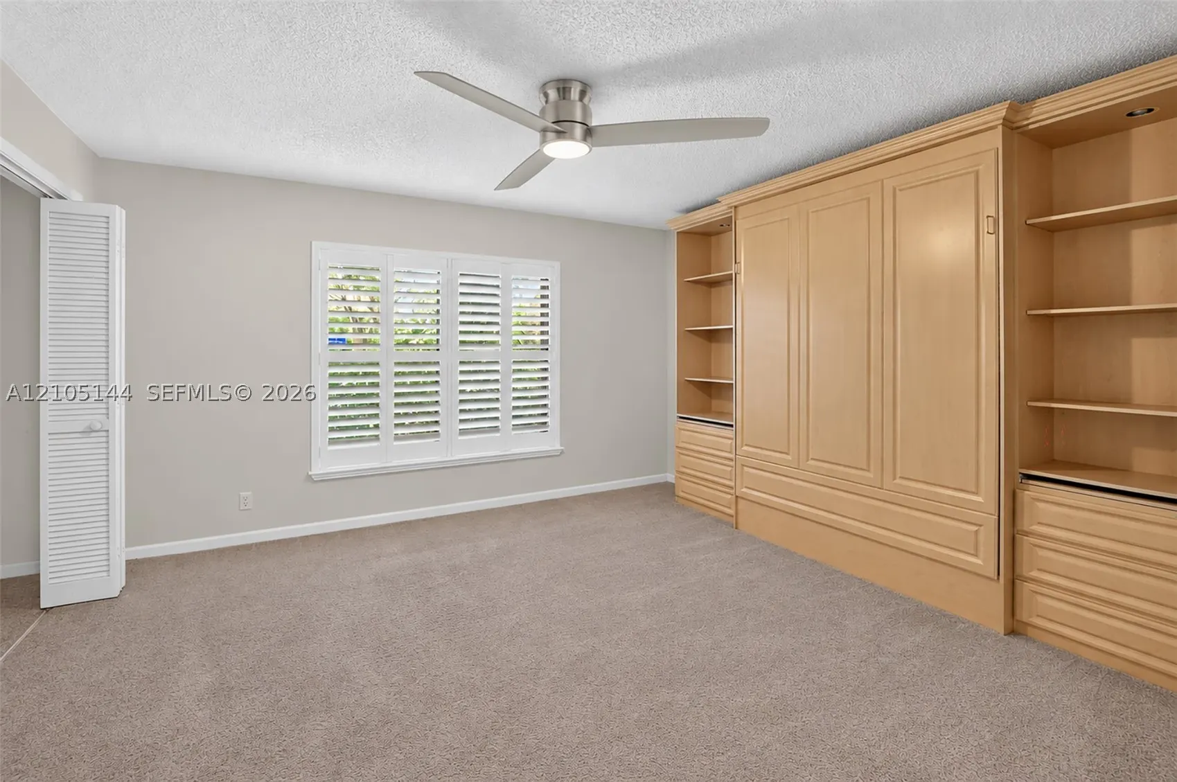 4256 Gleneagles Dr