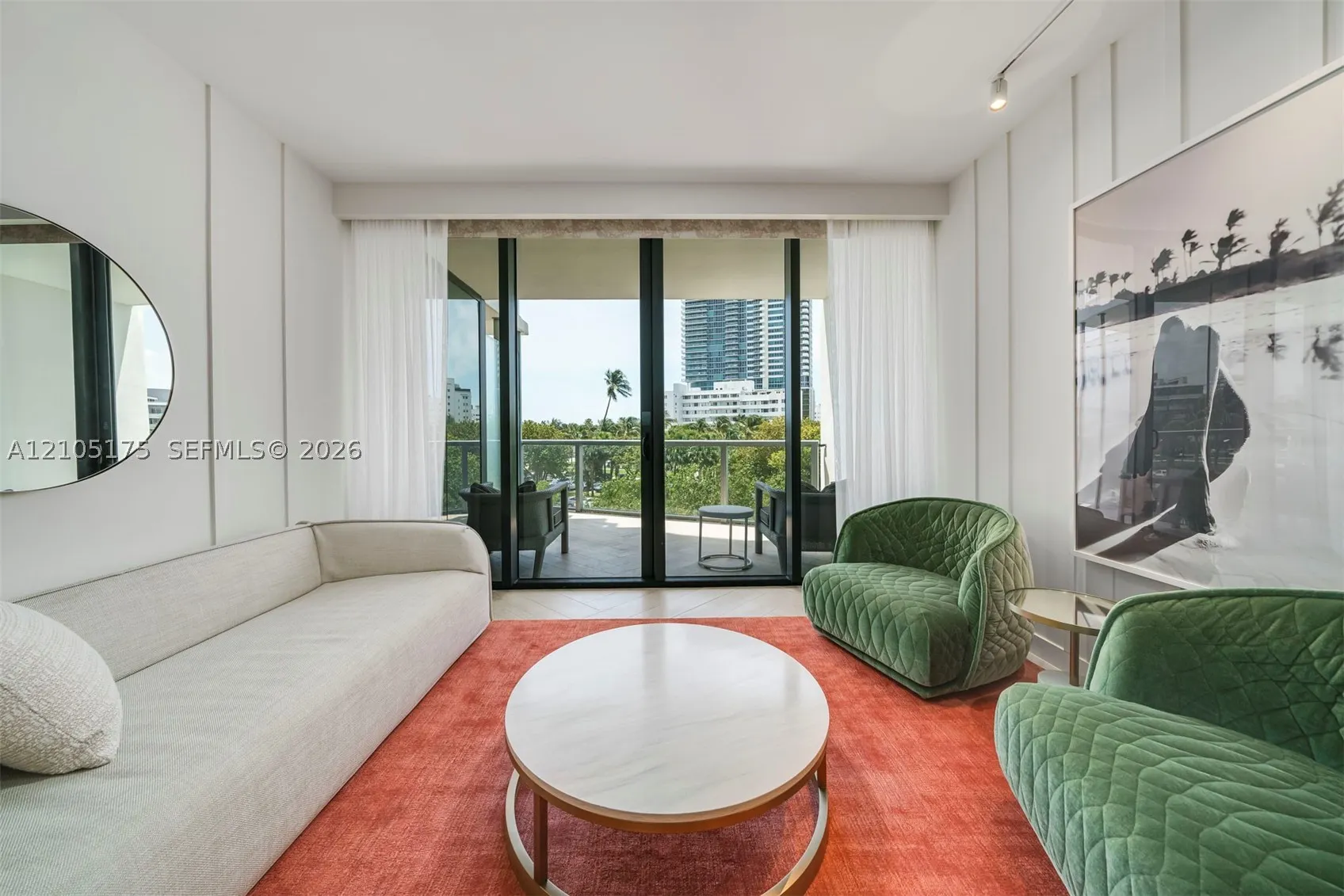 2201 Collins Ave #302
