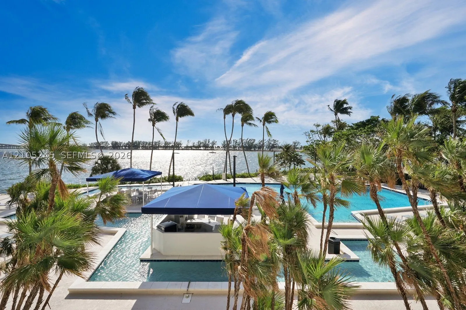 2333 Brickell Ave #2708