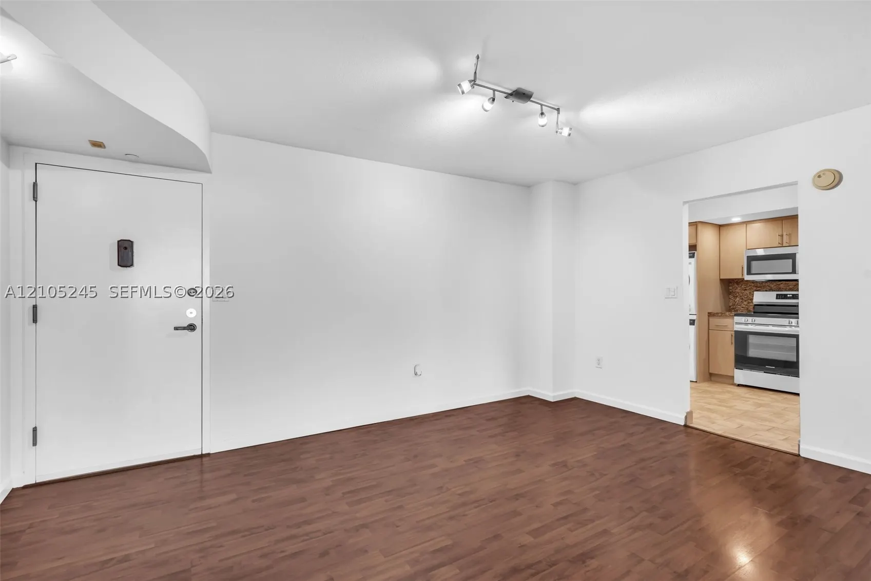 2333 Brickell Ave #2708