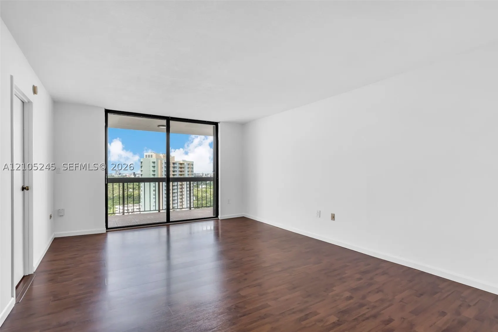 2333 Brickell Ave #2708