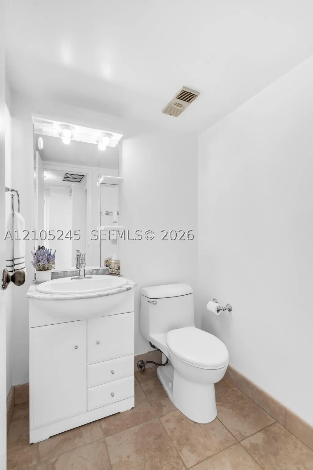 2333 Brickell Ave #2708