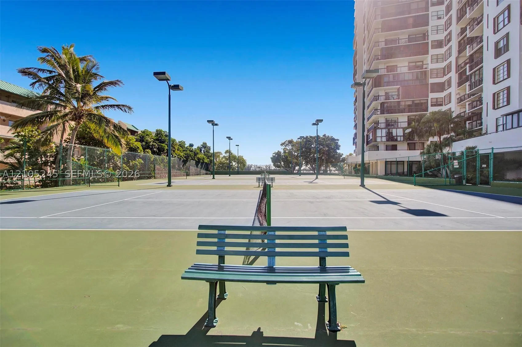 2333 Brickell Ave #2708