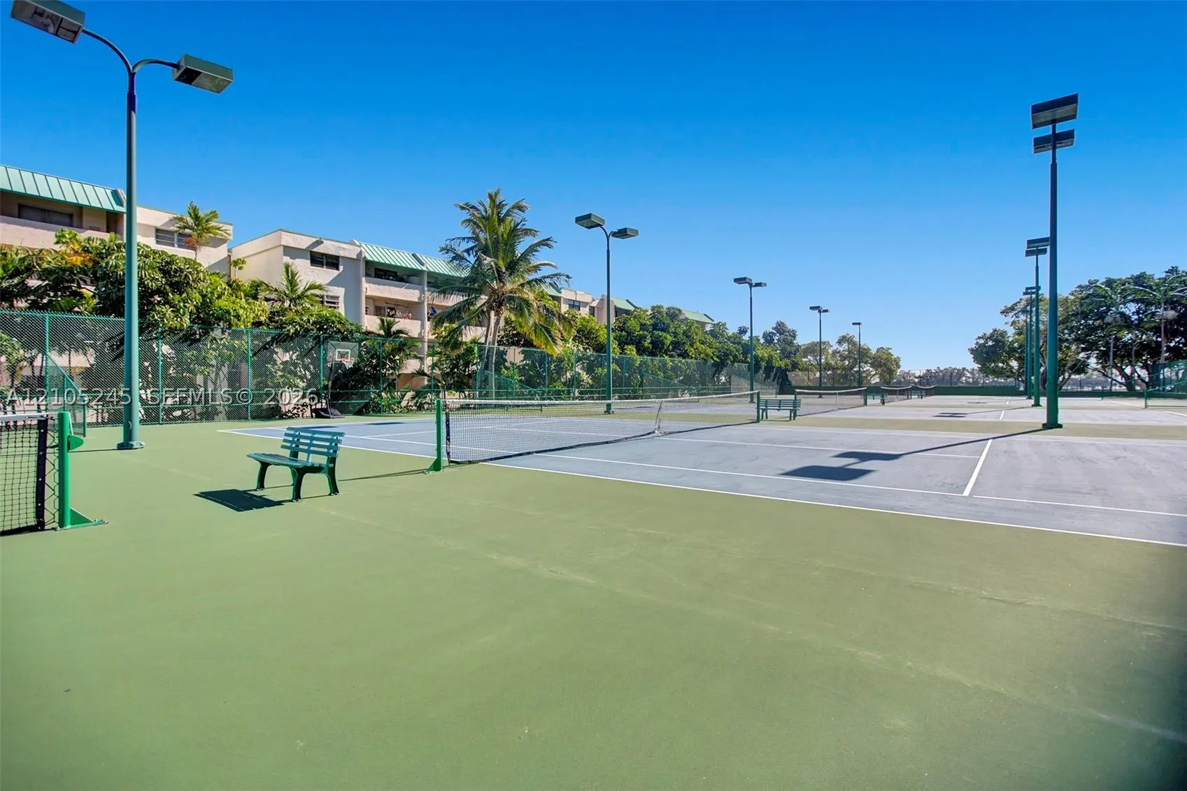 2333 Brickell Ave #2708