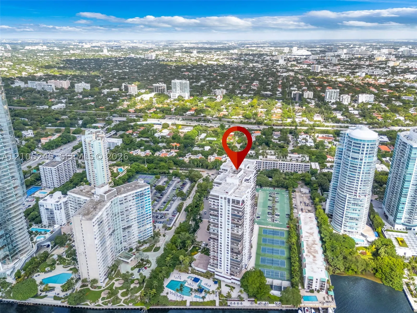 2333 Brickell Ave #2708