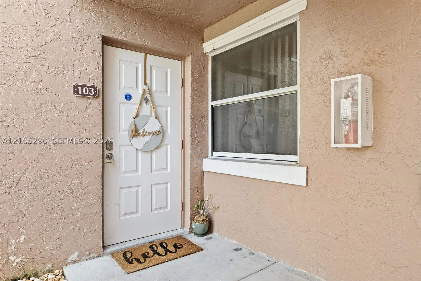 1226 SW 113th Ter #103