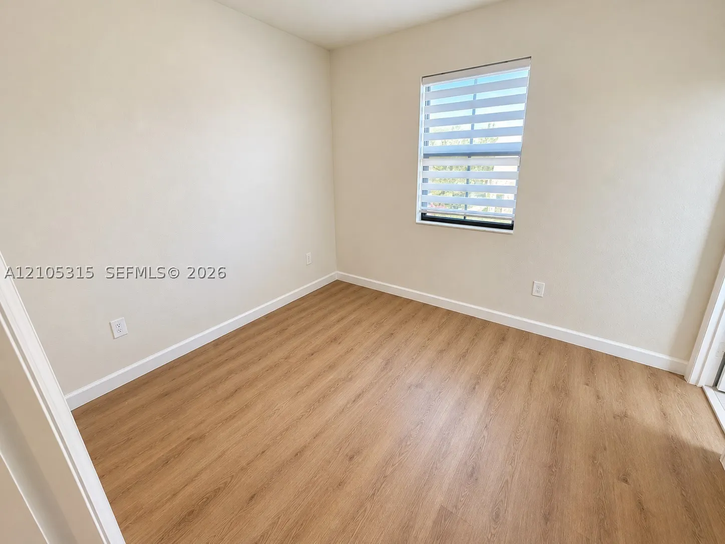 3270 W 114th Ter