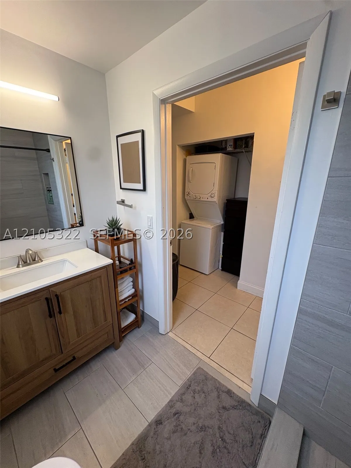 400 SW 2nd St #307