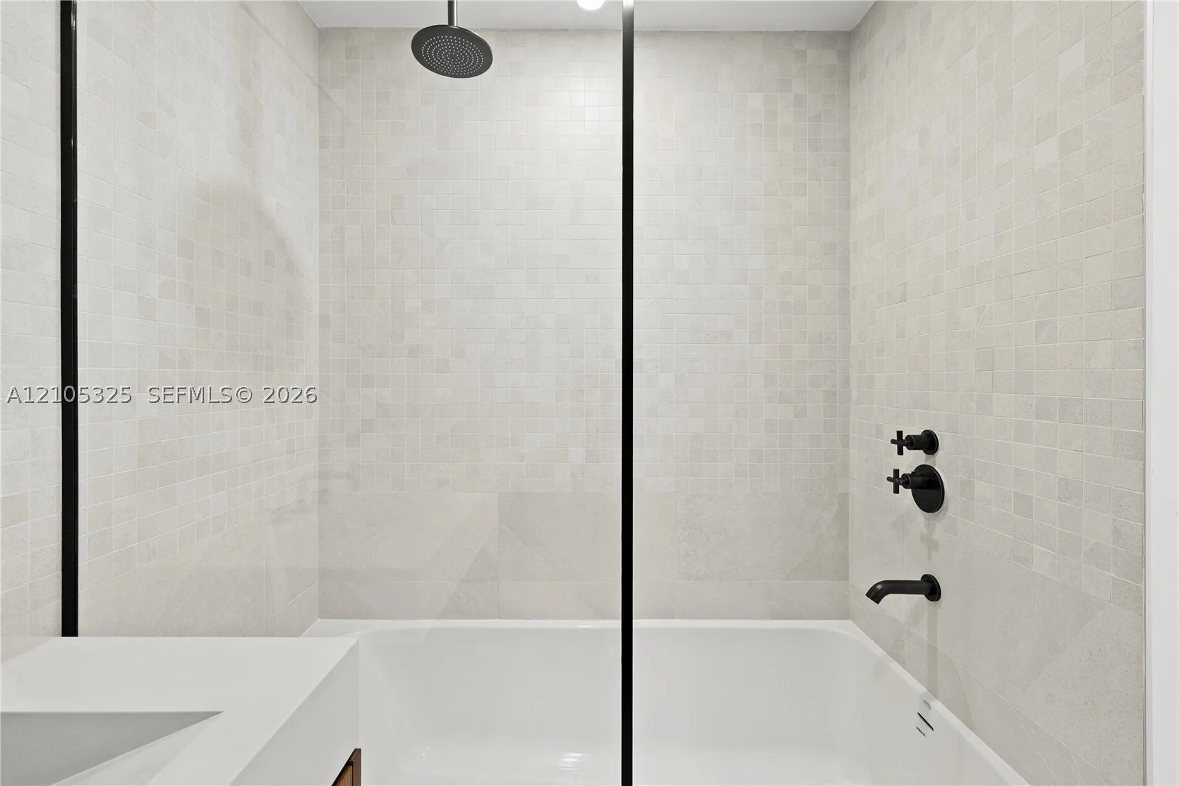 2200 Brickell Avenue #422