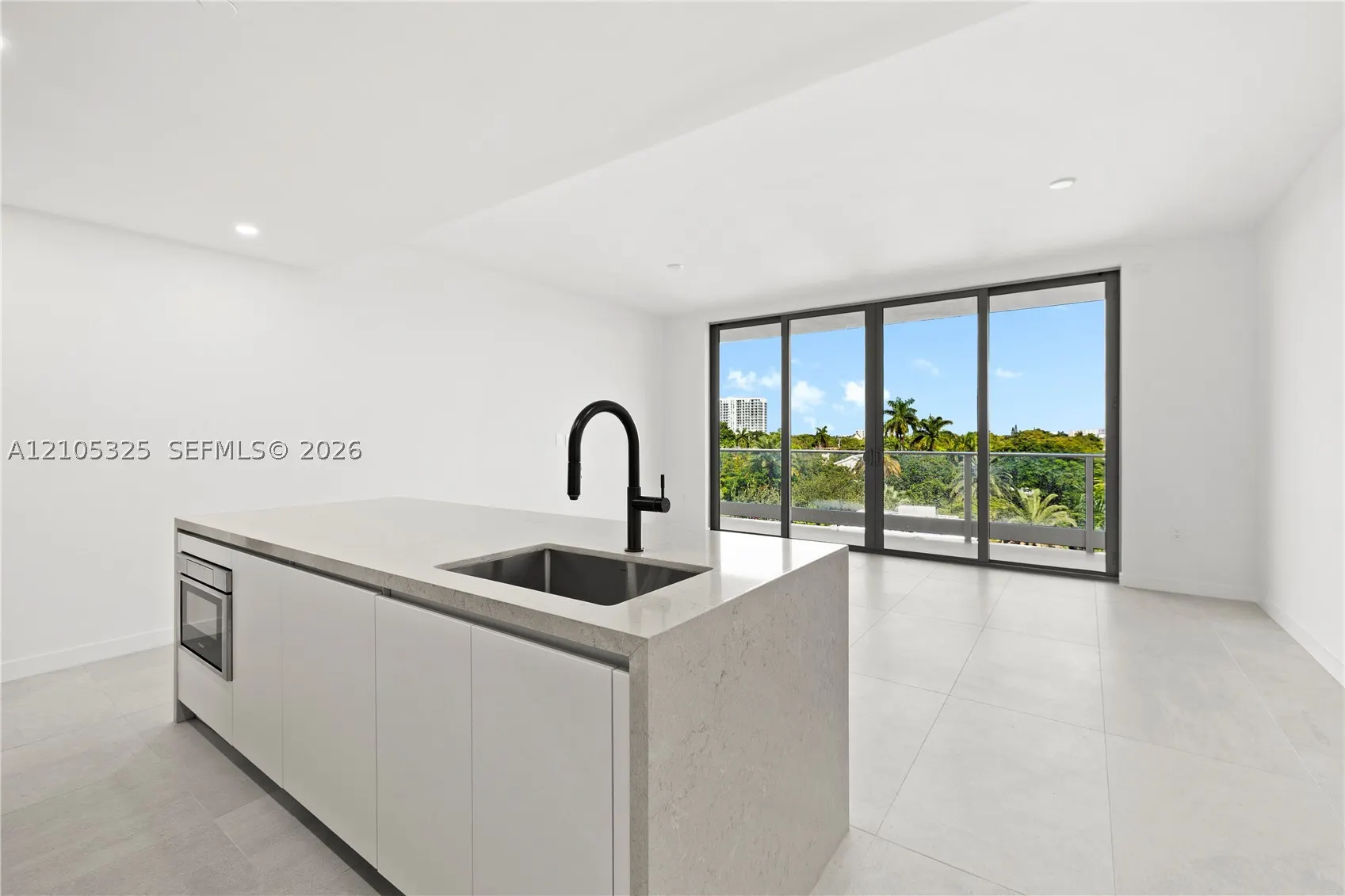 2200 Brickell Avenue #422