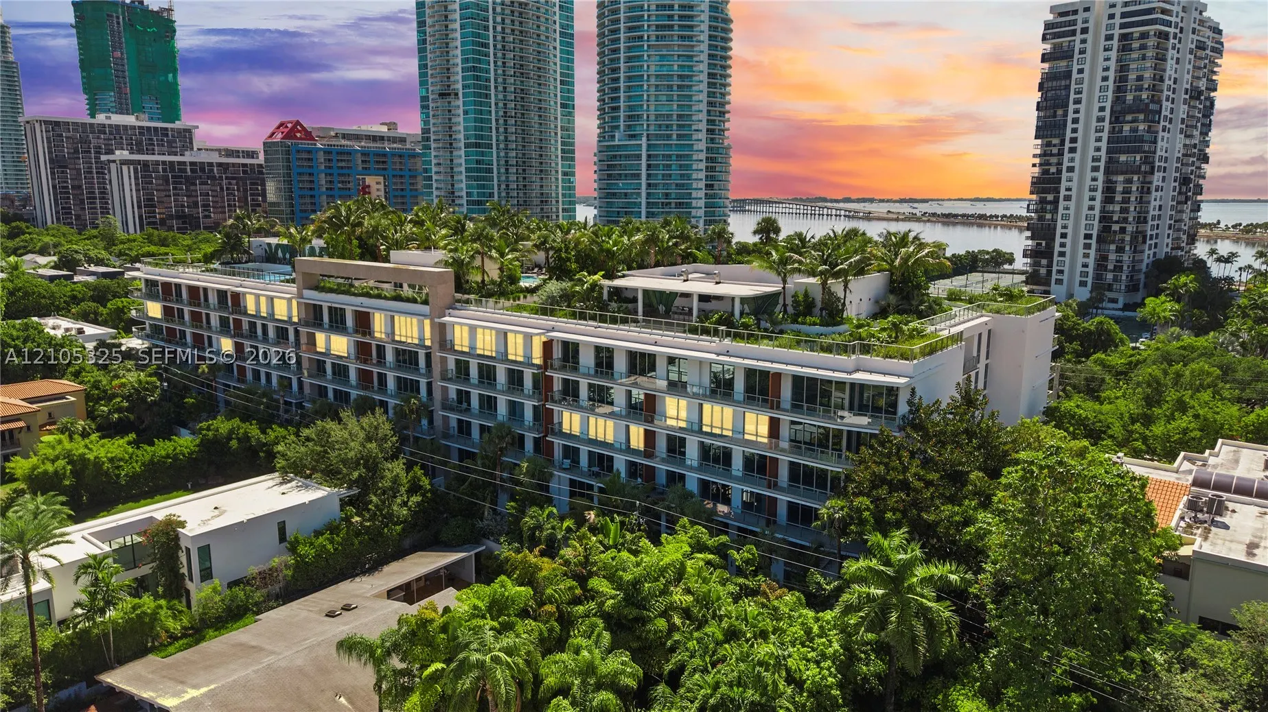 2200 Brickell Avenue #422